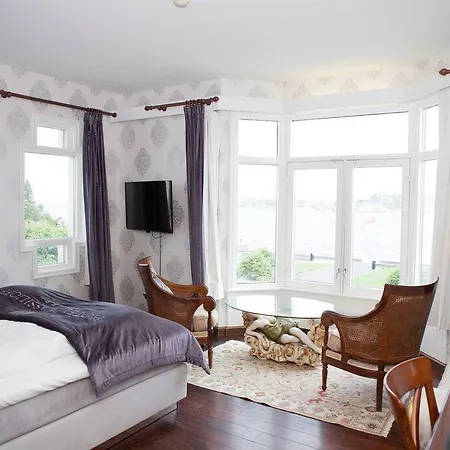 Wassilioff - Unike 4*